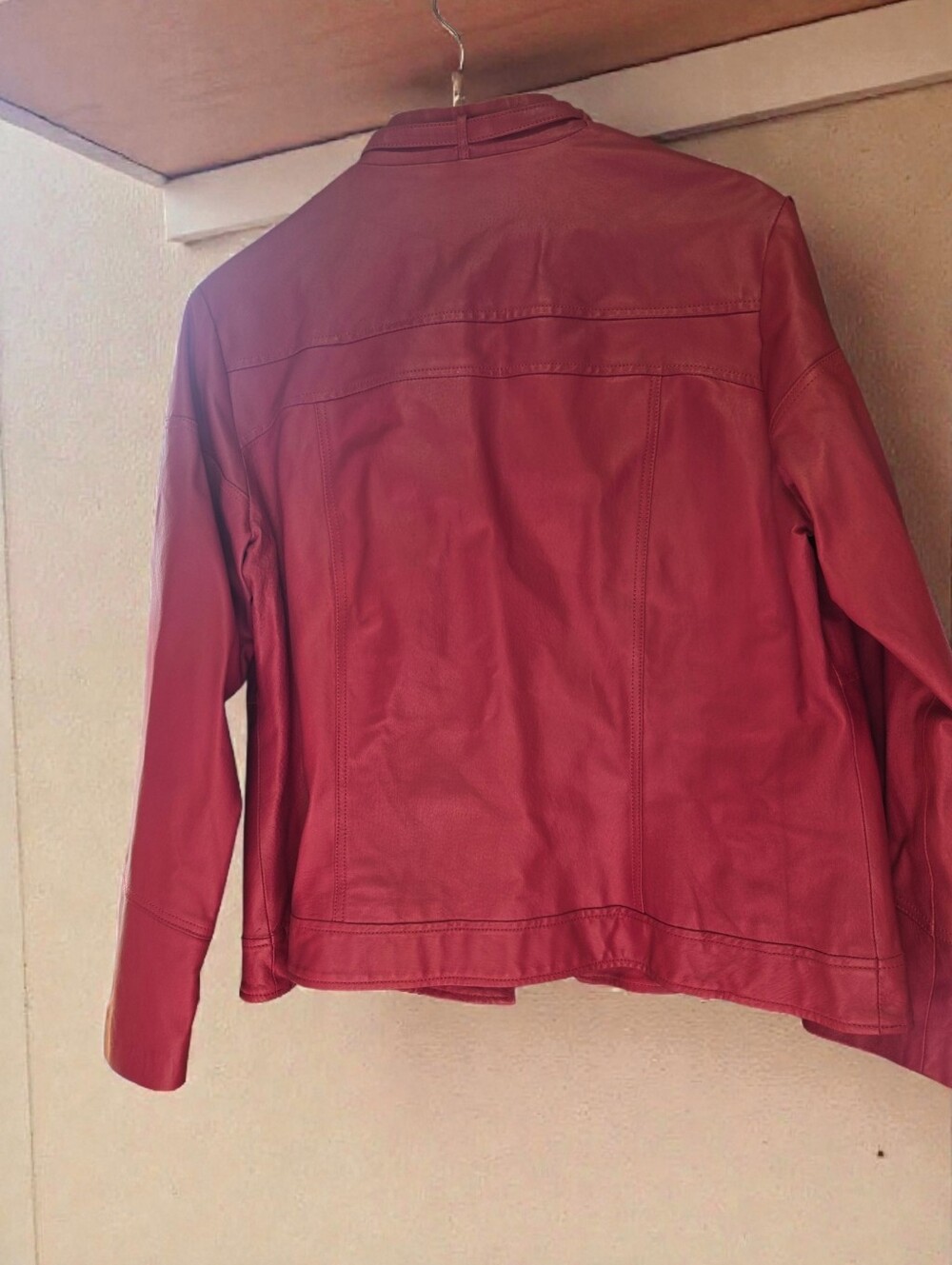 Avenue Genuine Leather Fuchsia Moto Jacket | Size 16 - Picture 4 of 6